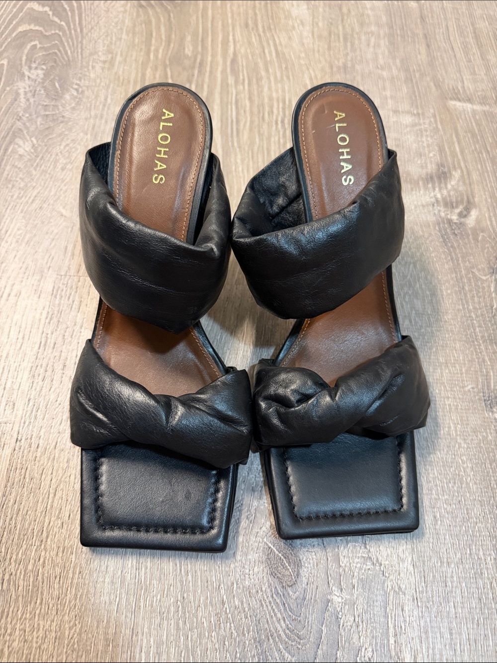 ALOHAS Black Knotted Leather Square-Toe Slide Sandals